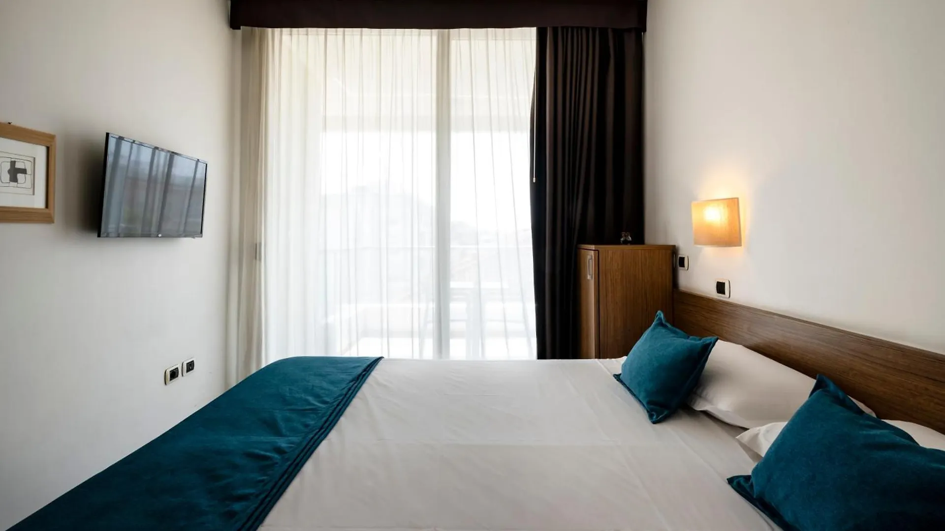 ****  Hotel Cristallo Rimini Italy