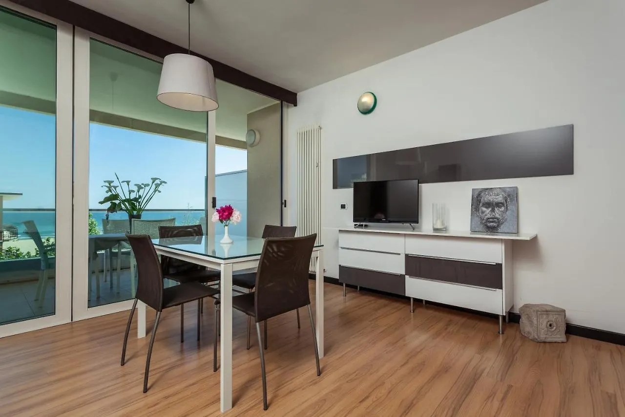 Hotel Cristallo Rimini 4*,